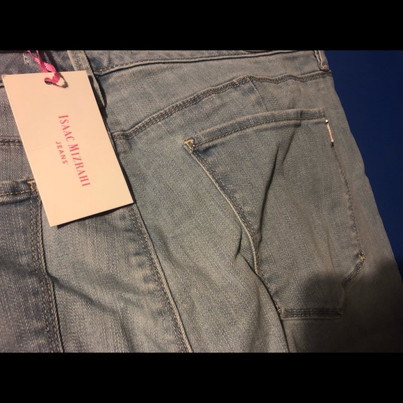 Issac Mizrahi Light Wash Skinny Jeans - Picture 5 of 8